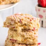 cropped-strawberry-cheesecake-krispies-18.jpg